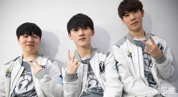 德天空：埃切韦里已经前往勒沃库森，有望出战对阵霍芬海姆