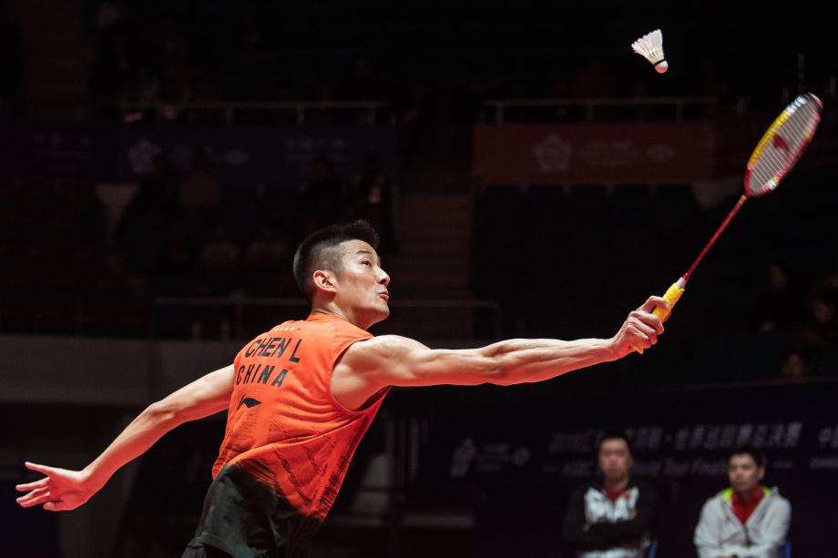 西媒：姆巴佩的表现和主裁判的判罚 掩盖了皇马身上所有的问题.