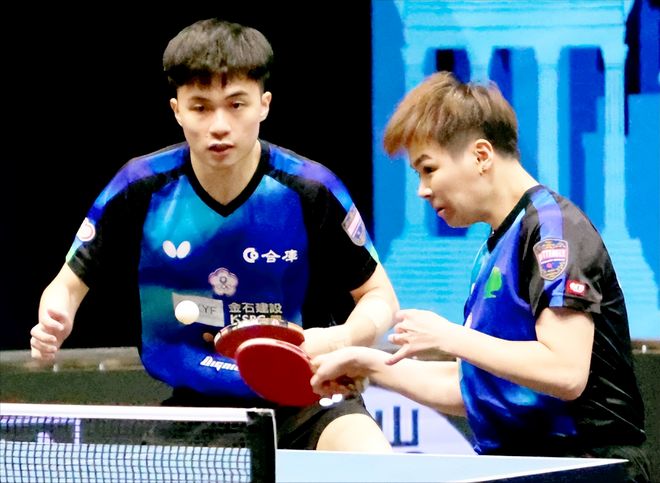 世界杯亚洲区外围赛：澳大利亚以4比0轻取越南