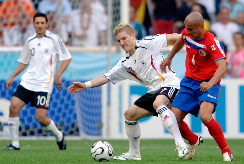 体育中超：赛前发布会 李霄鹏称战申花将保持兴奋