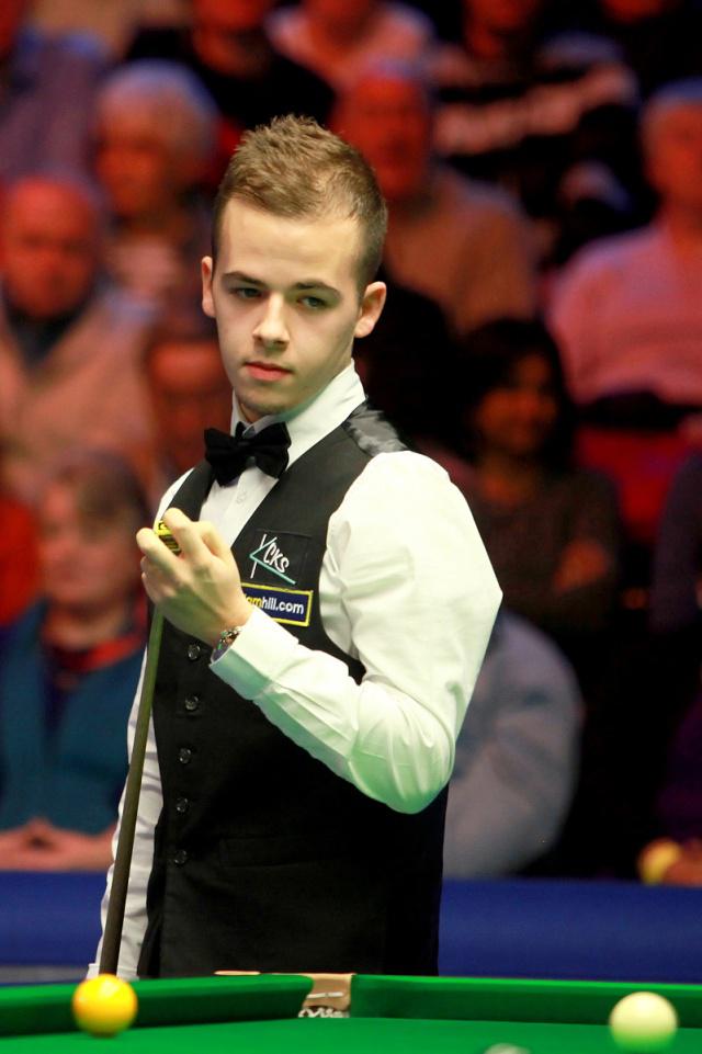 详解棒球规则中的内野高飞球判罚