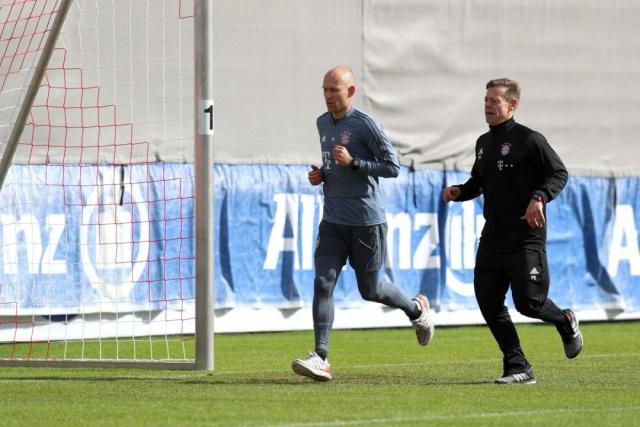 德州扑克不是靠冲（德州扑克重在策略，不是莽冲）